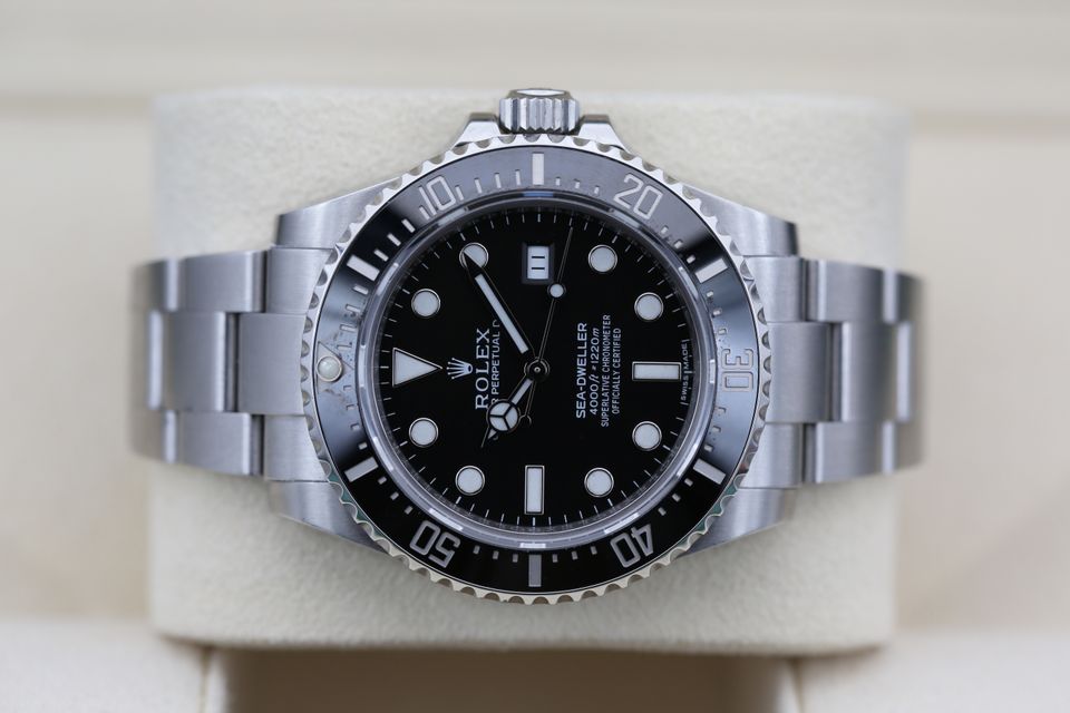 Rolex Sea-Dweller 4000 116600 Image 5